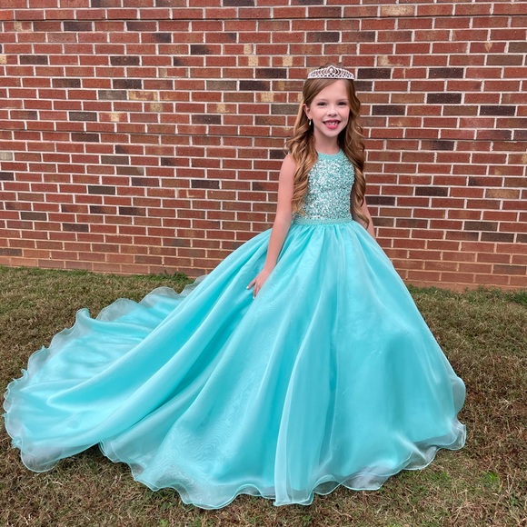 Size 4 pageant dress - Picture 1 of 2